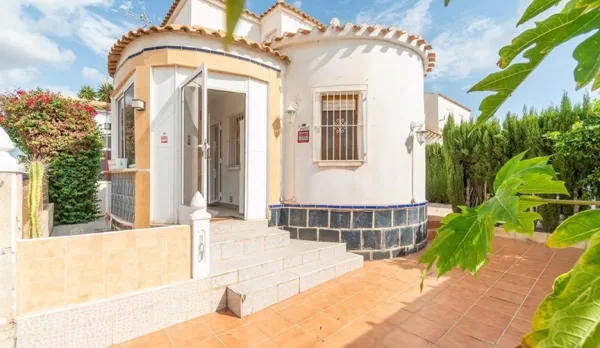 R, H2, F2, 60/195m2, Beach-1,9 km, La Florisa, 245.000 EUr, Ref. BO-61220